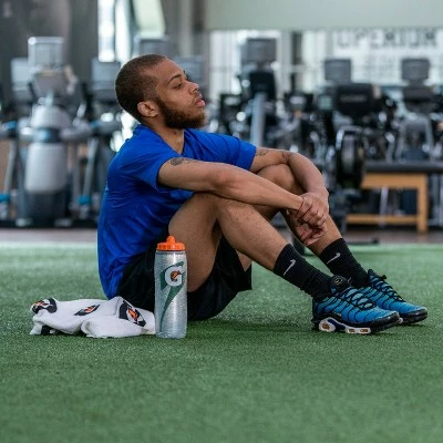 Gatorade 30oz Insulated Squeeze Water Bottle - Gray 4 Gatorade 30oz Insulated Squeeze Water Bottle - Gray - Image 2