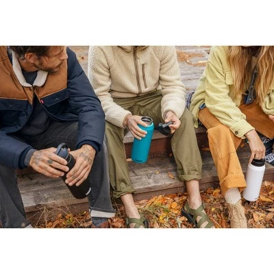 CamelBak 32oz Vacuum Insulated Stainless Steel Water Bottle with Carry Cap Black 7 CamelBak 32oz Vacuum Insulated Stainless Steel Water Bottle with Carry Cap Black - Image 5