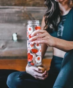 GROSCHE VENICE Eco-Friendly Glass Water Bottle with Bamboo lid and Protective Sleeve, 22.6 fl oz Capacity, Red Poppy 10 GROSCHE VENICE Eco-Friendly Glass Water Bottle with Bamboo lid and Protective Sleeve, 22.6 fl oz Capacity, Red Poppy -Water Bottles Sales unnamed file 4682